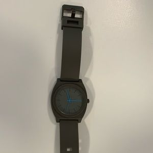 Nixon Time Teller P